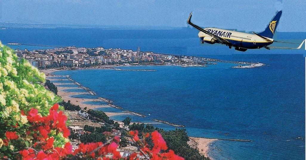 L'Isola Di Gaia Acomodação com café da manhã Crotone Exterior foto
