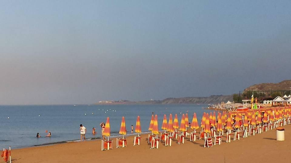 L'Isola Di Gaia Acomodação com café da manhã Crotone Exterior foto